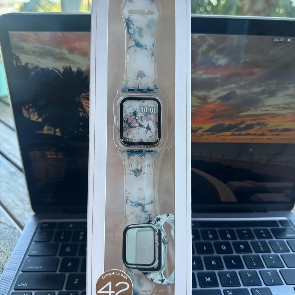 Apple Watch Band with Floral Design - Blue and White